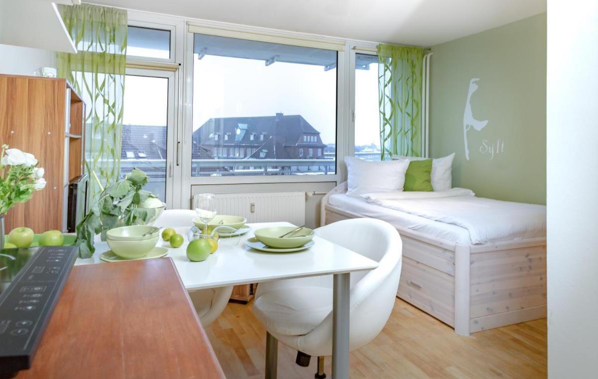 Apartment Ferienwohnung Mitten In 3 Westerland
